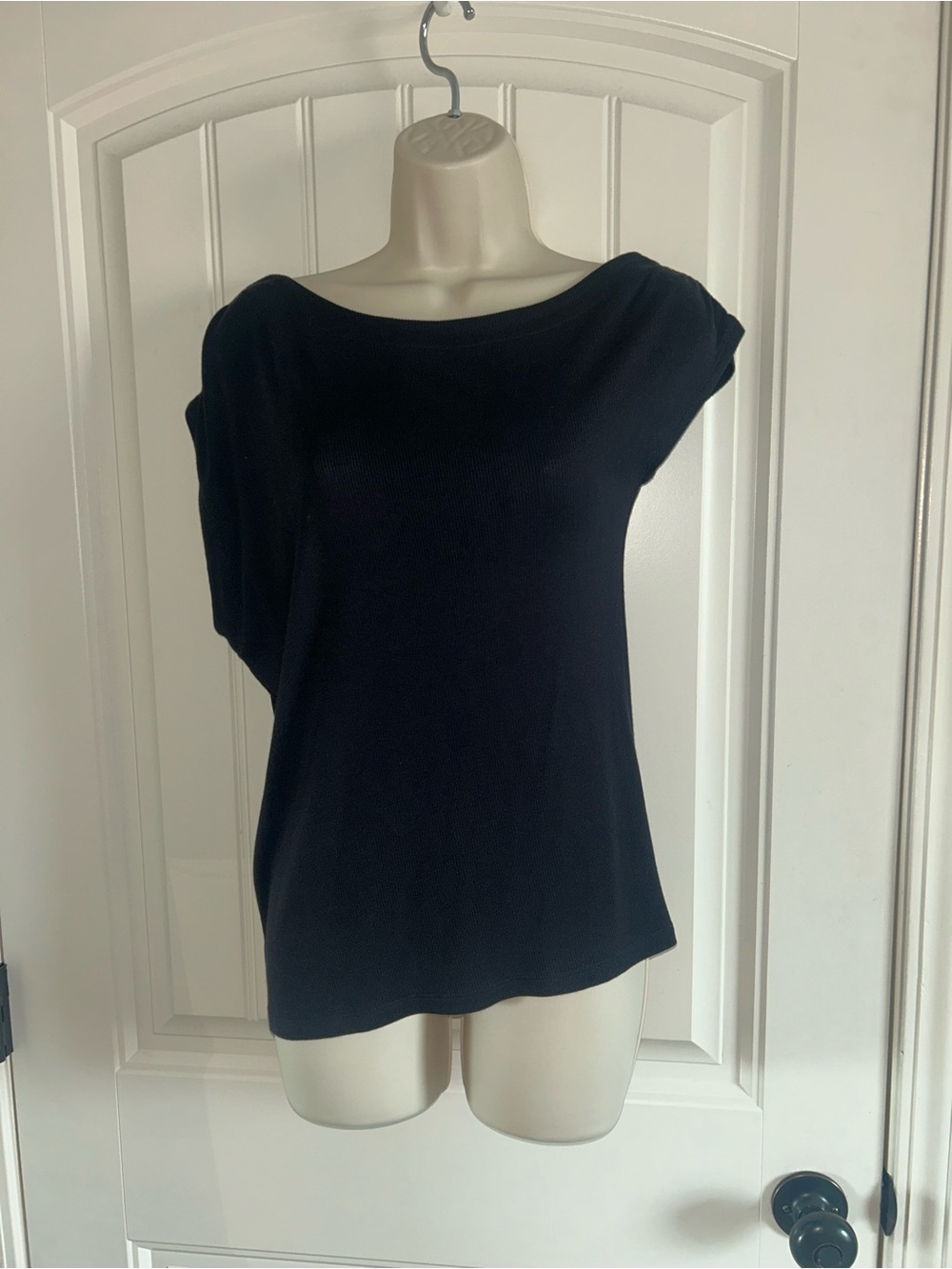 NWT Threads 4 Thought Black Women's Boatneck Short-Sleeve Top Ruched Side Sz XS